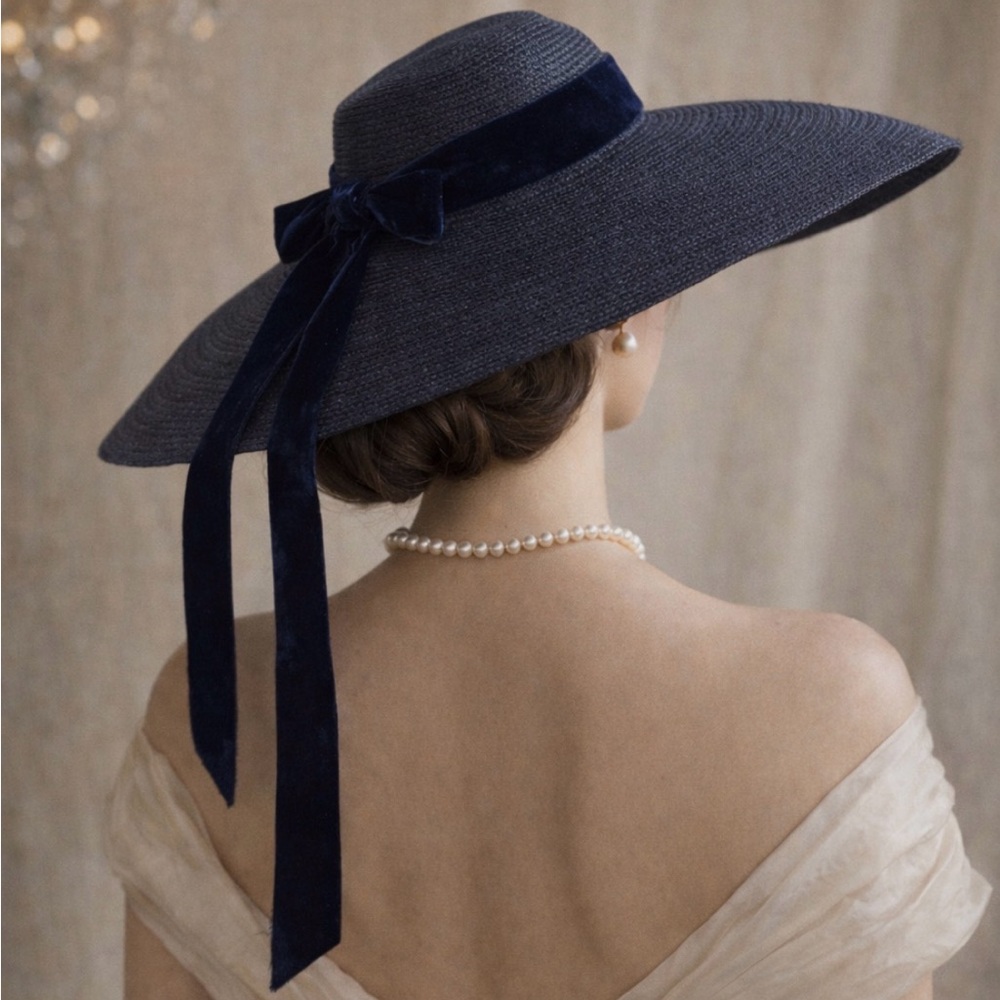 Vintage 50s- Dark Navy Cartwheel Wide-Brim Sun Hat with Velvet Ribbon
